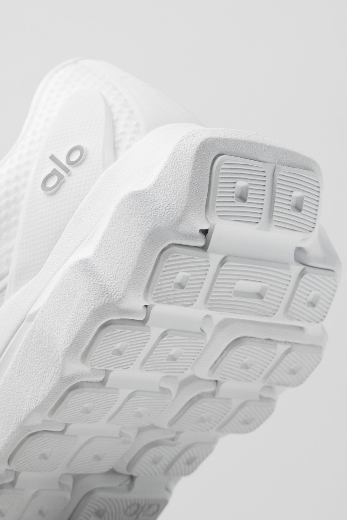 ALO Runner (Unisex) - White/White