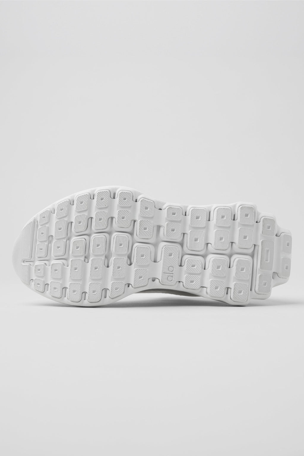 ALO Runner (Unisex) - White/White