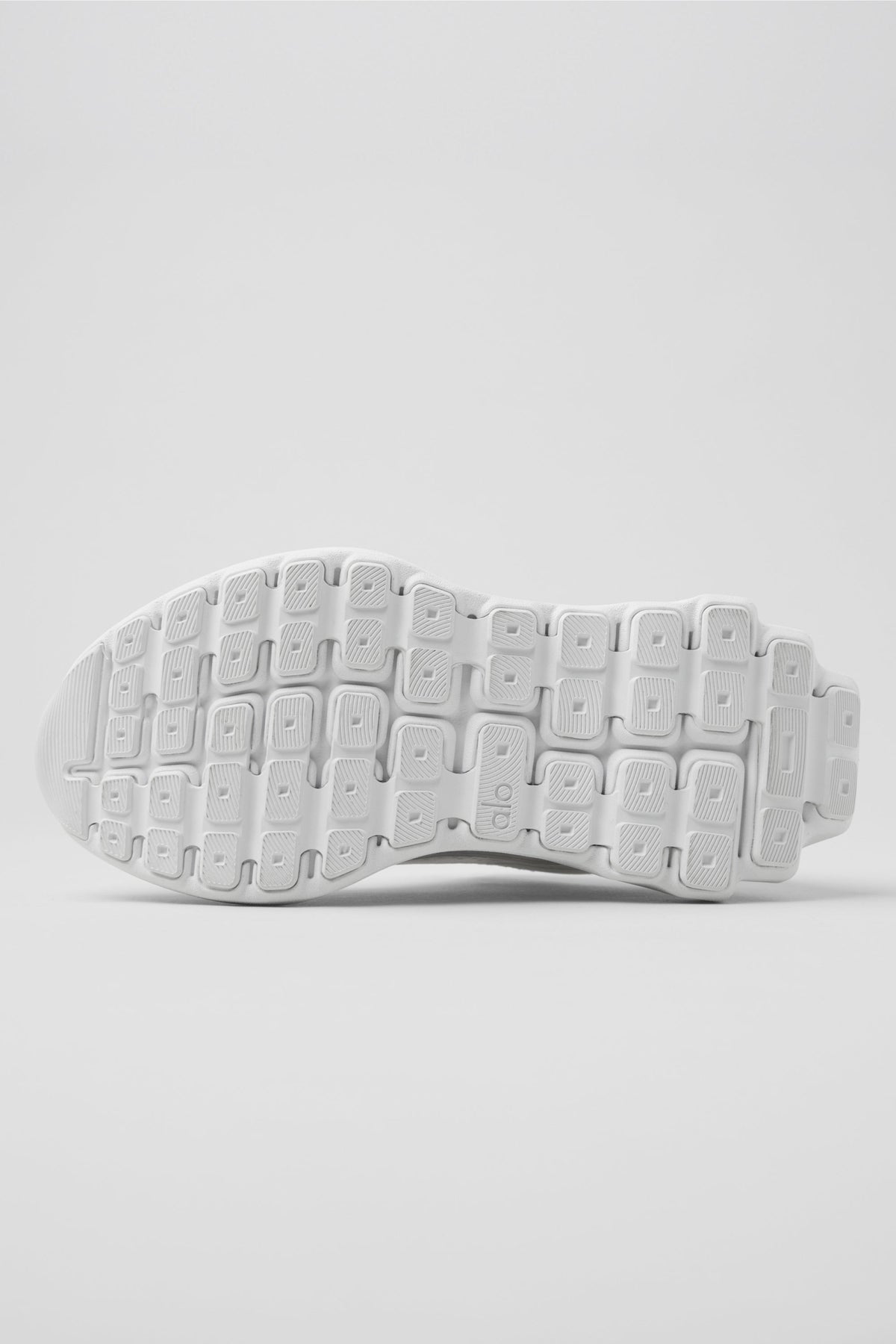 ALO Runner (Unisex) - White/White