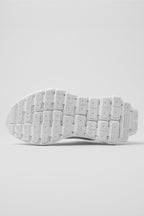 ALO Runner (Unisex) - White/White