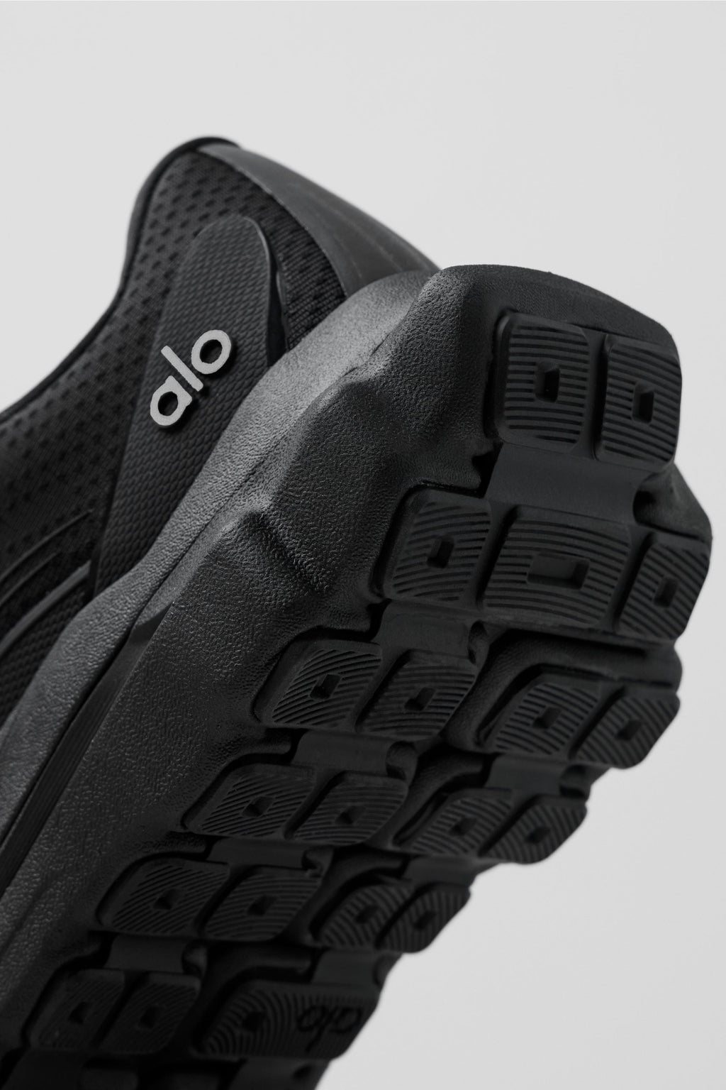 ALO Runner (Unisex) - Black/Black