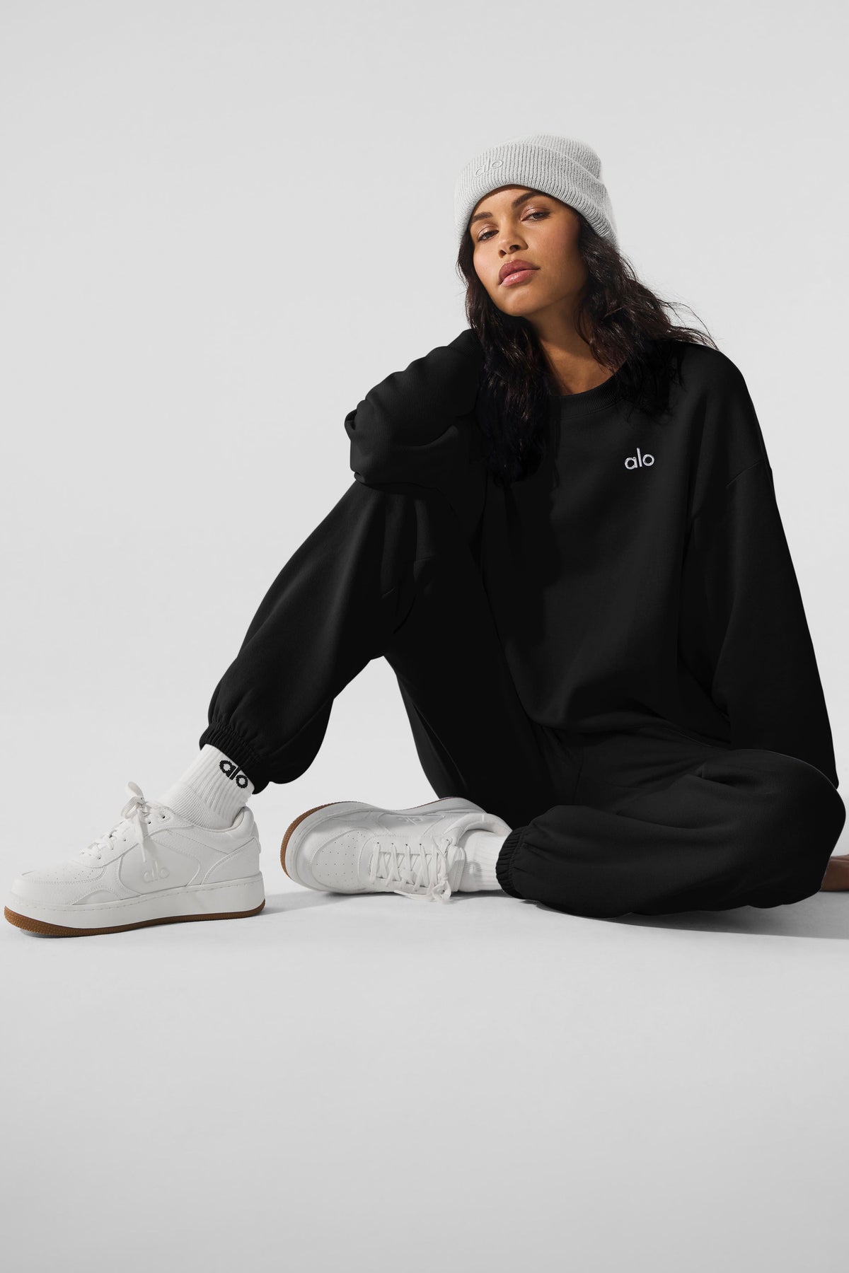 ALO Recovery Mode Sneaker (Unisex) - Natural White/Gum