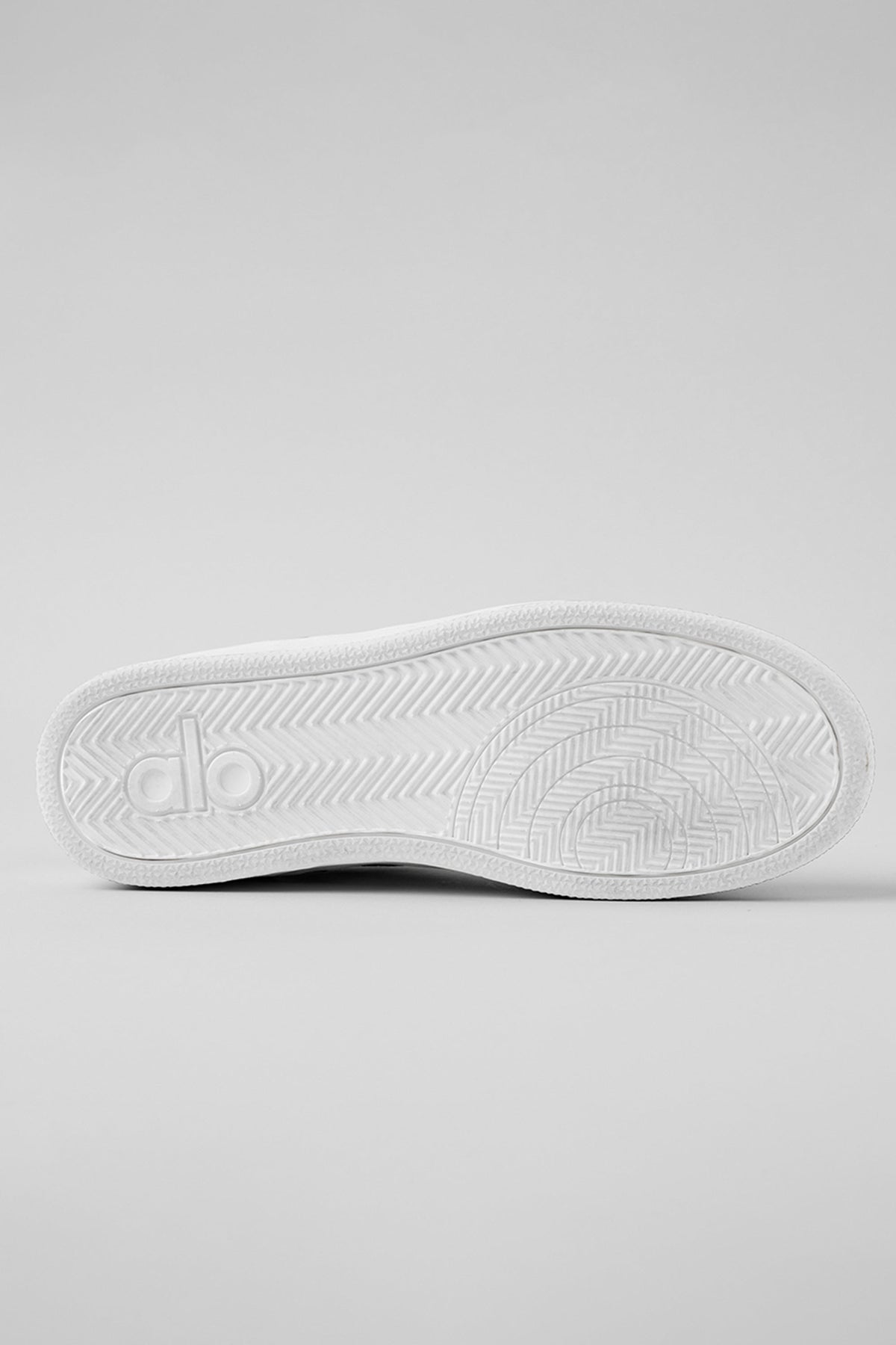 ALO Recovery Mode Sneaker (Unisex) - Natural White
