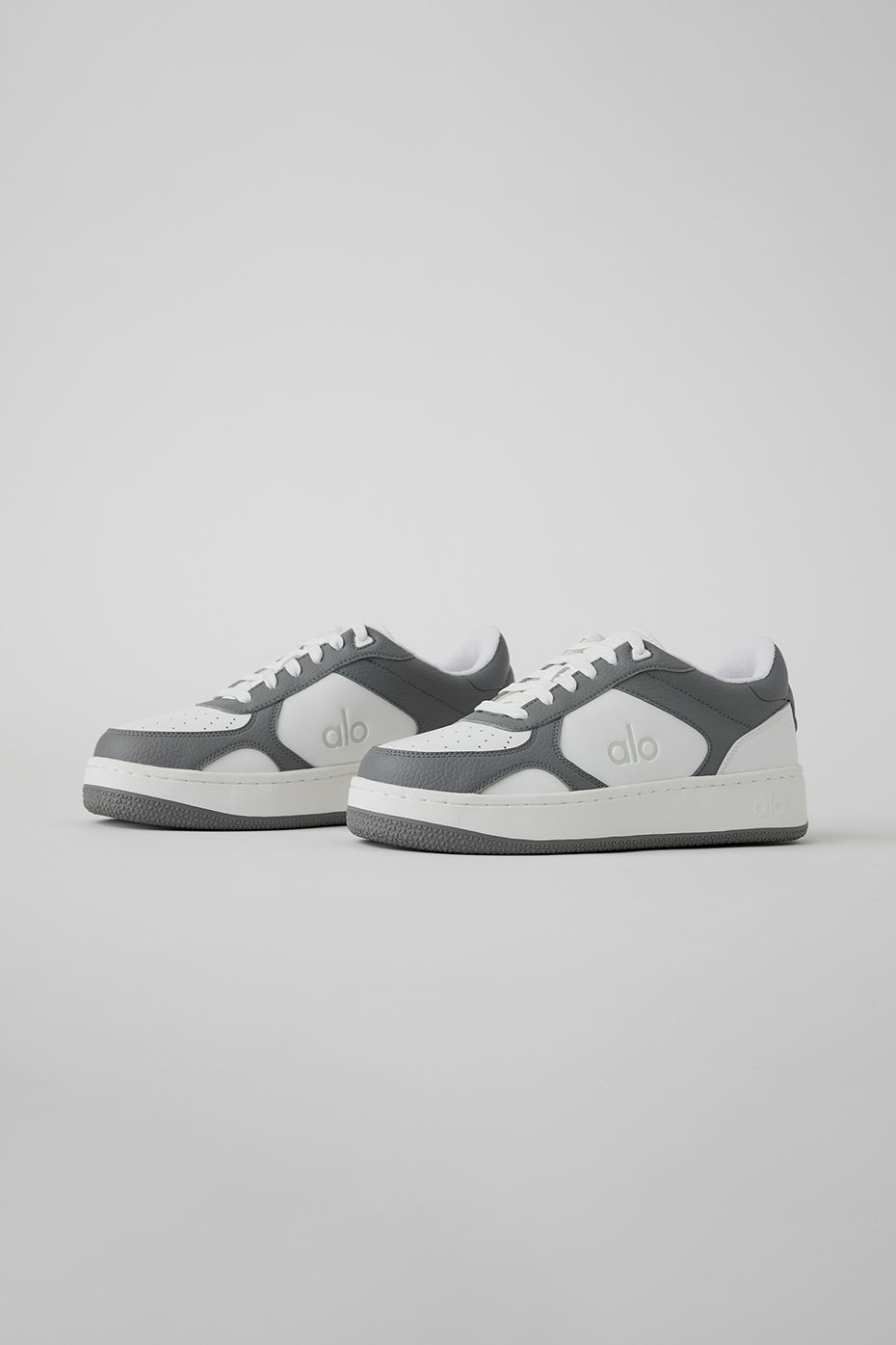 ALO Recovery Mode Sneaker (Unisex) - Grey/White
