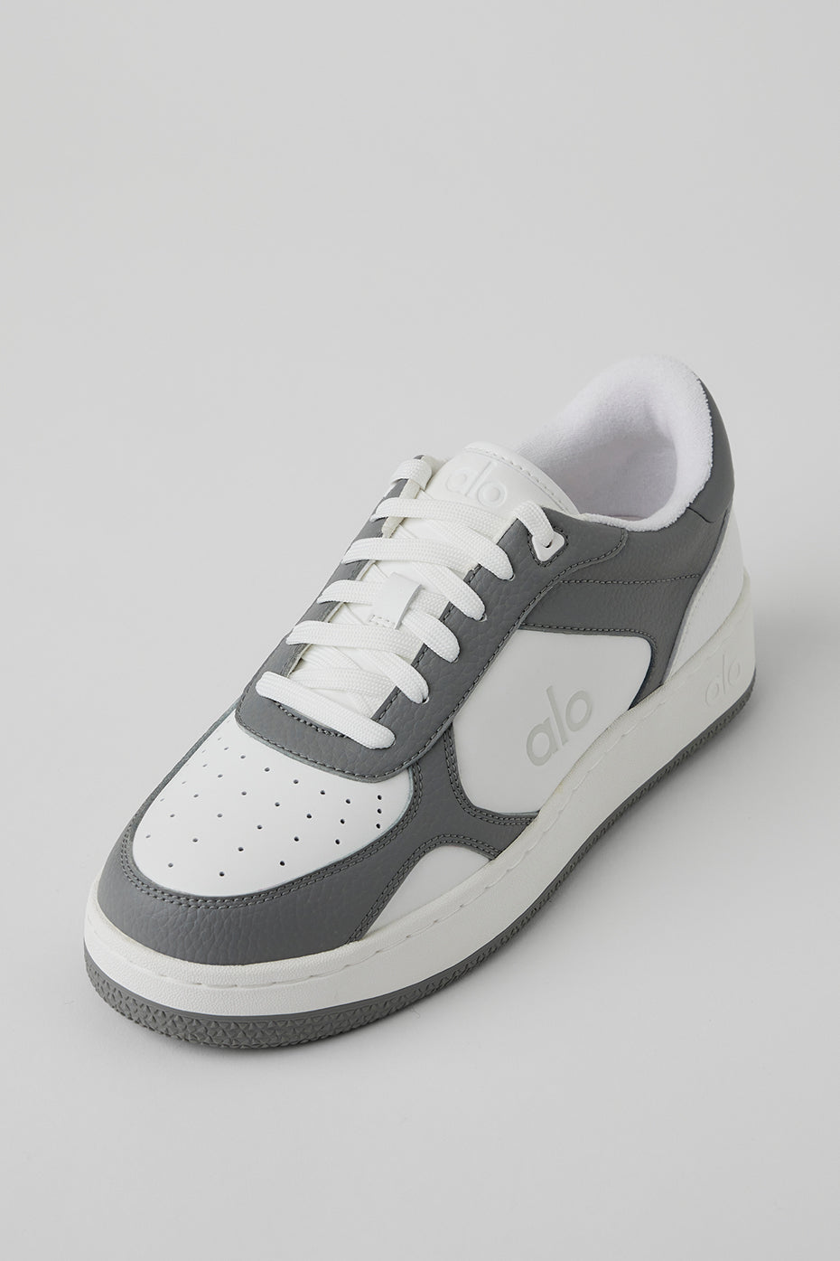 ALO Recovery Mode Sneaker (Unisex) - Grey/White
