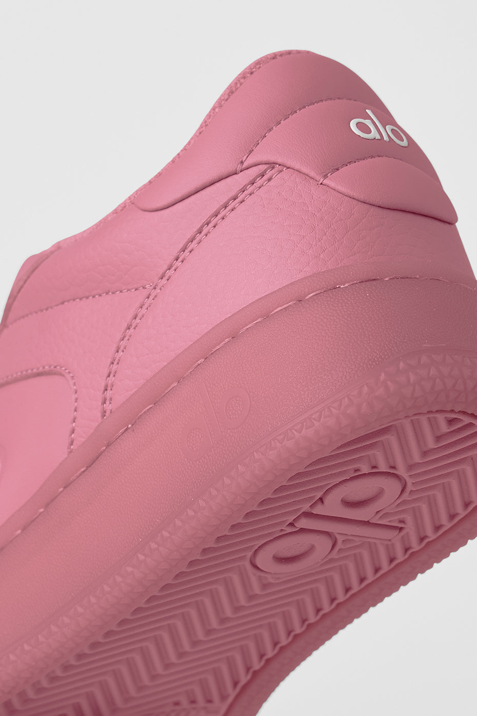 ALO Recovery Mode Sneaker (Unisex) - Pink Wild Rose