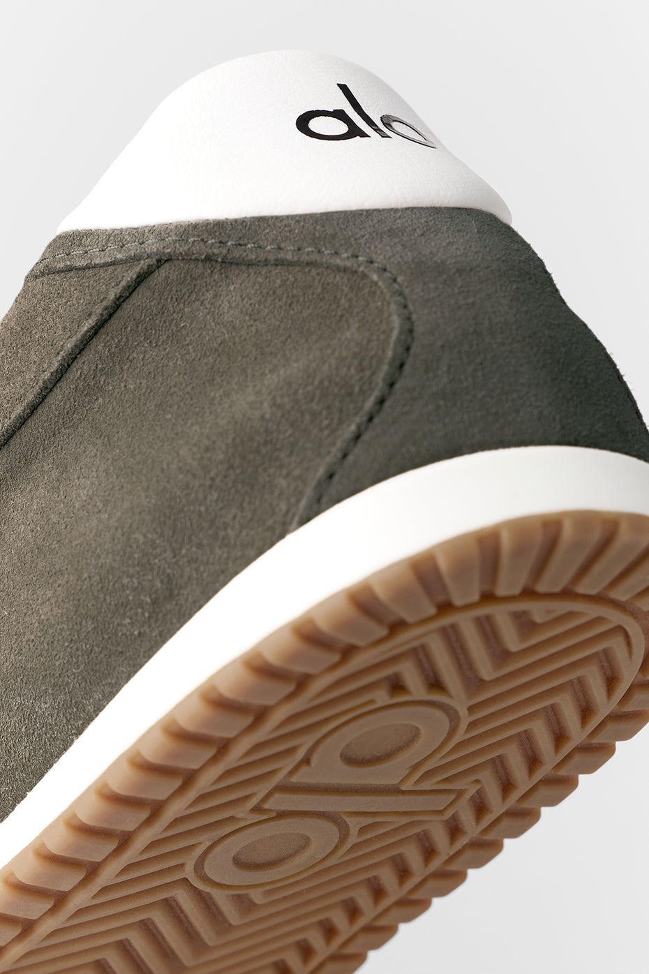 ALO Sunset Sneaker (Unisex) - Olive Tree