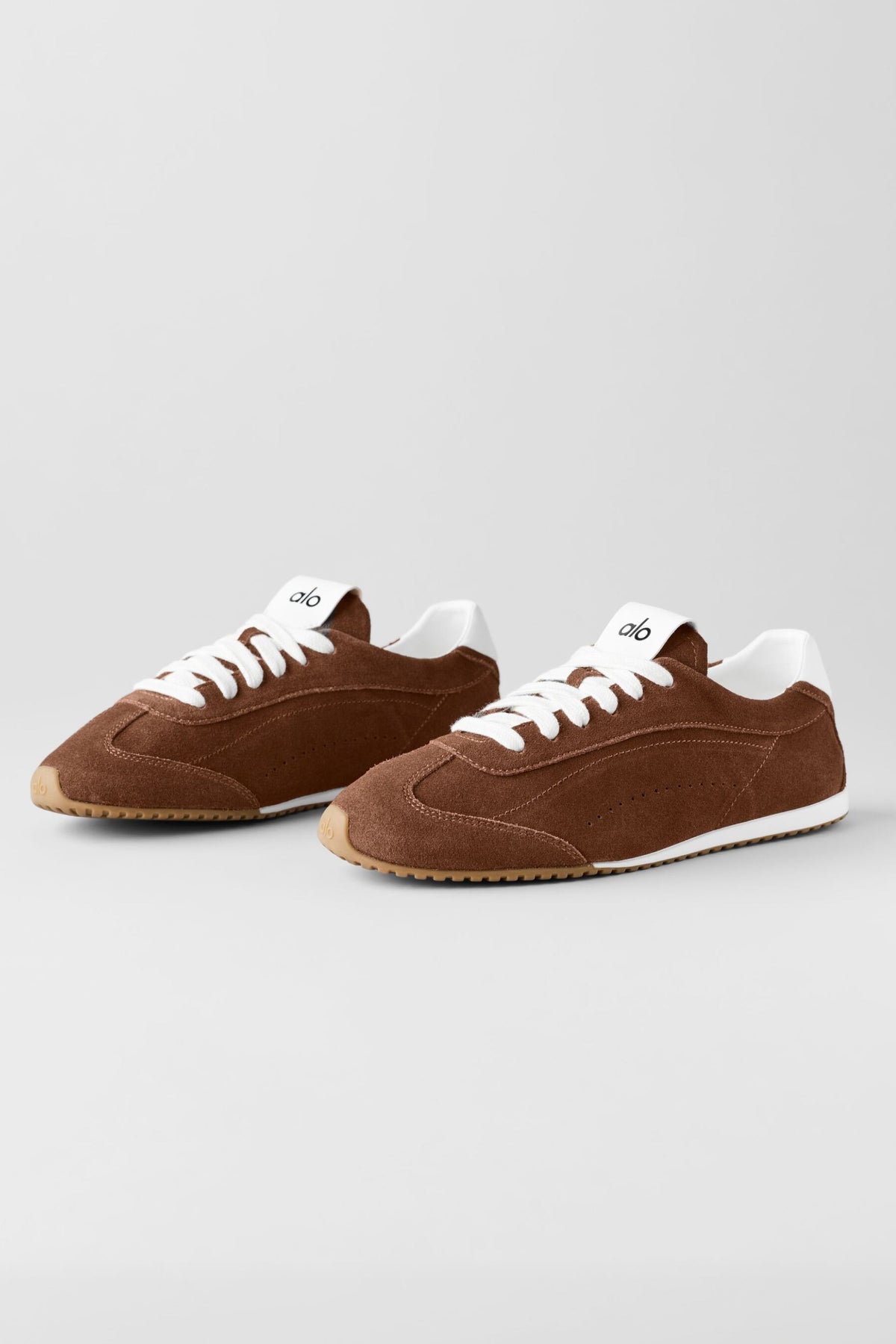 ALO Sunset Sneaker (Unisex) - Rich Sun Kissed Brown