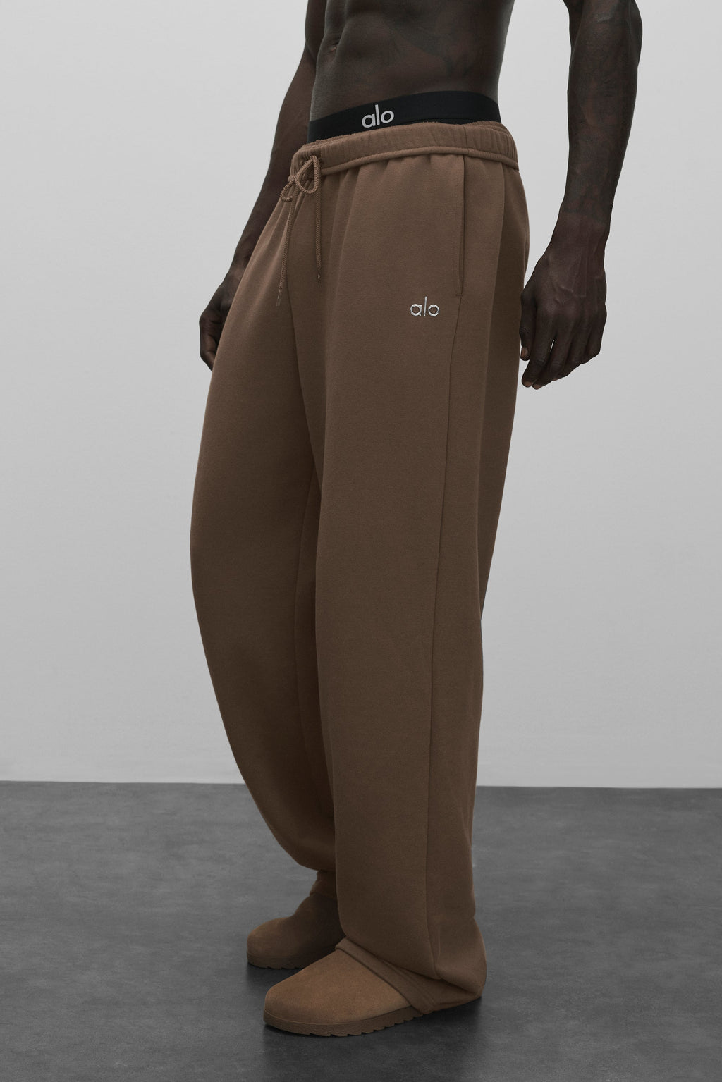 Accolade Straight Leg Sweatpant - Java Brown