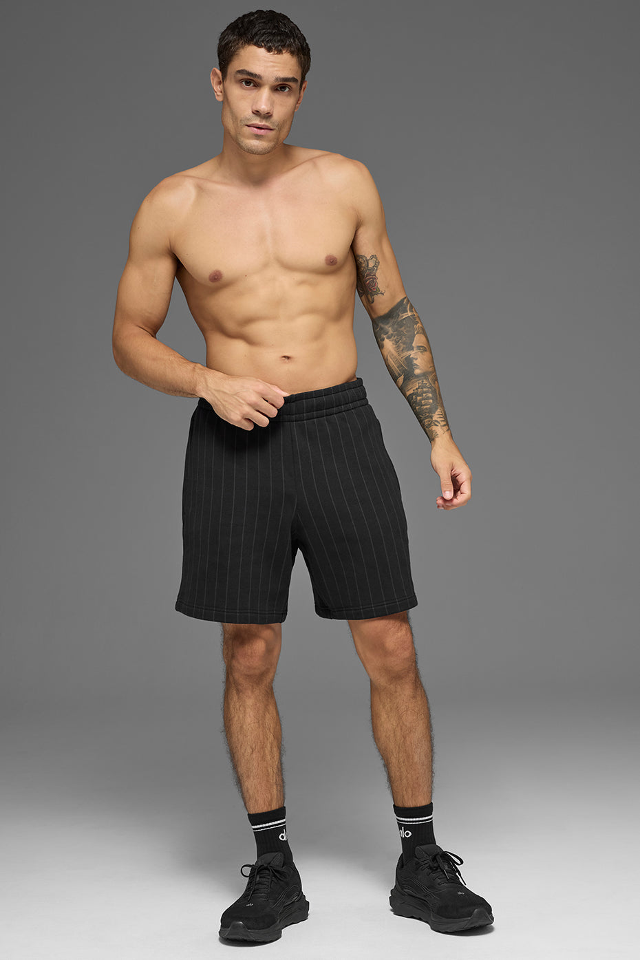 7 Pinstripe Short - Black Pinstripe