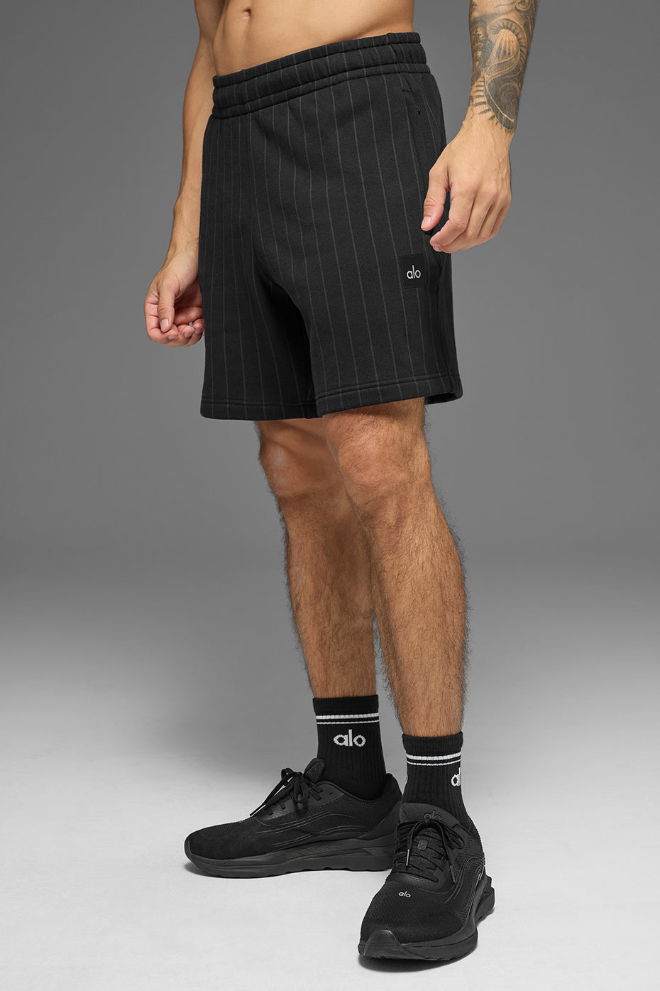 7 Pinstripe Short - Black Pinstripe