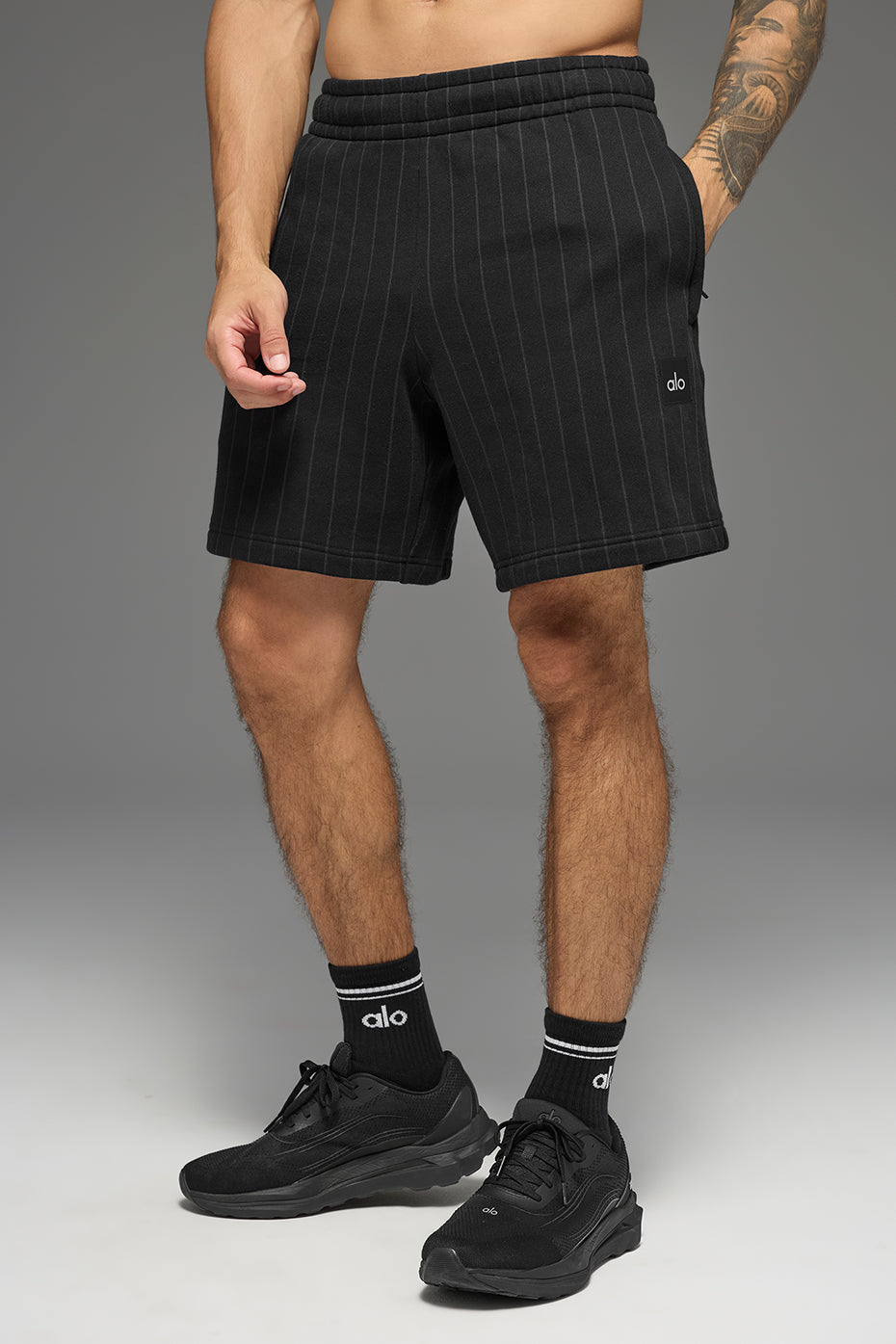 7 Pinstripe Short - Black Pinstripe