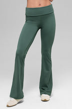 ALO Softsculpt Foldover Flare Legging (Short) - Clover Green