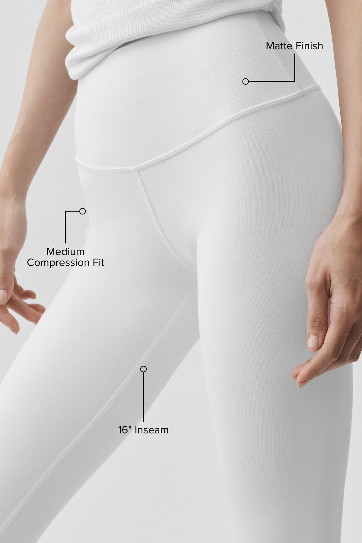 16 High-Waist Airbrush Capri - White