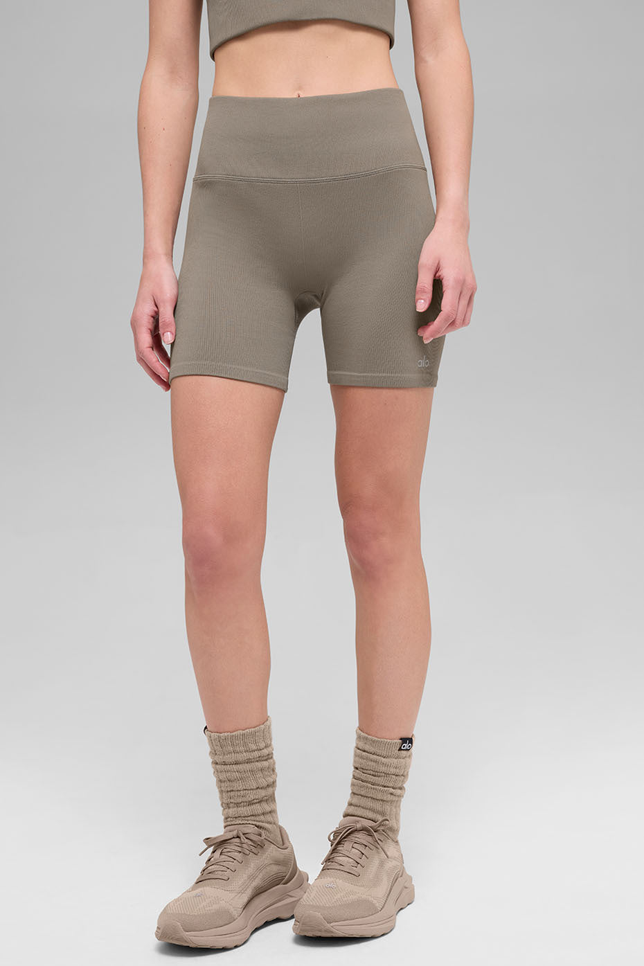 5 Seamless Ribbed Favorite Short - Light Cocoa