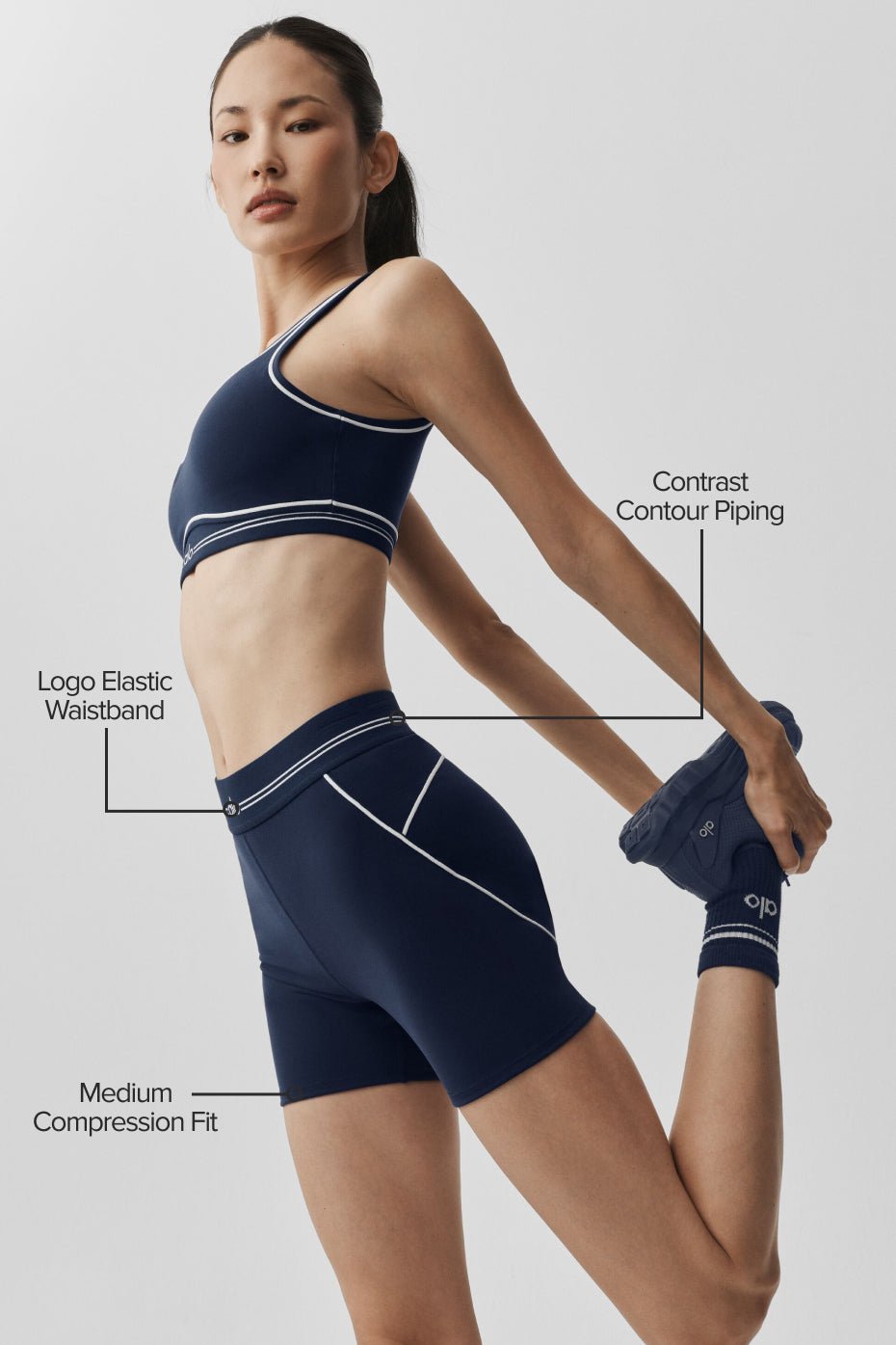 4 Airbrush High-Waist Heart Throb Short - Navy/White